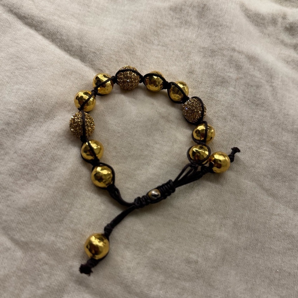 Gold and Black Beaded Bracelet - Picture 2 of 3